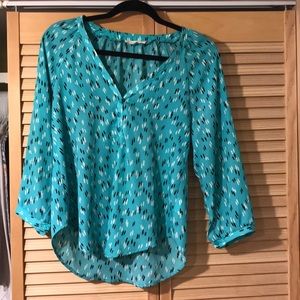 Teal 3/4 sleeve patterned blouse